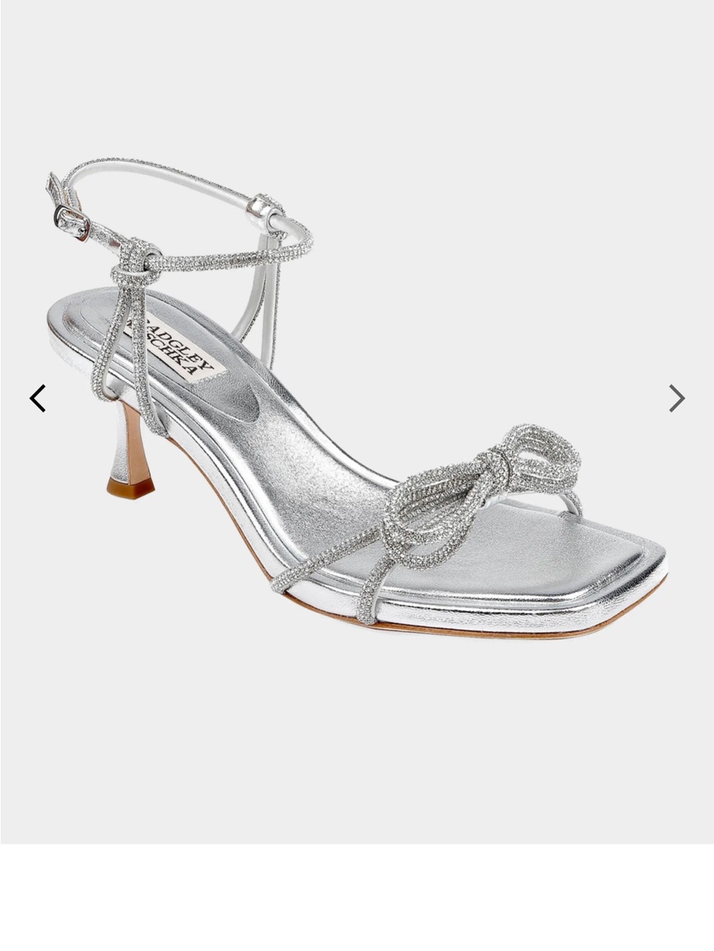 Badgley Mischka Dandelion Embellished Metallic Leather Sandals Size 8 New in Box